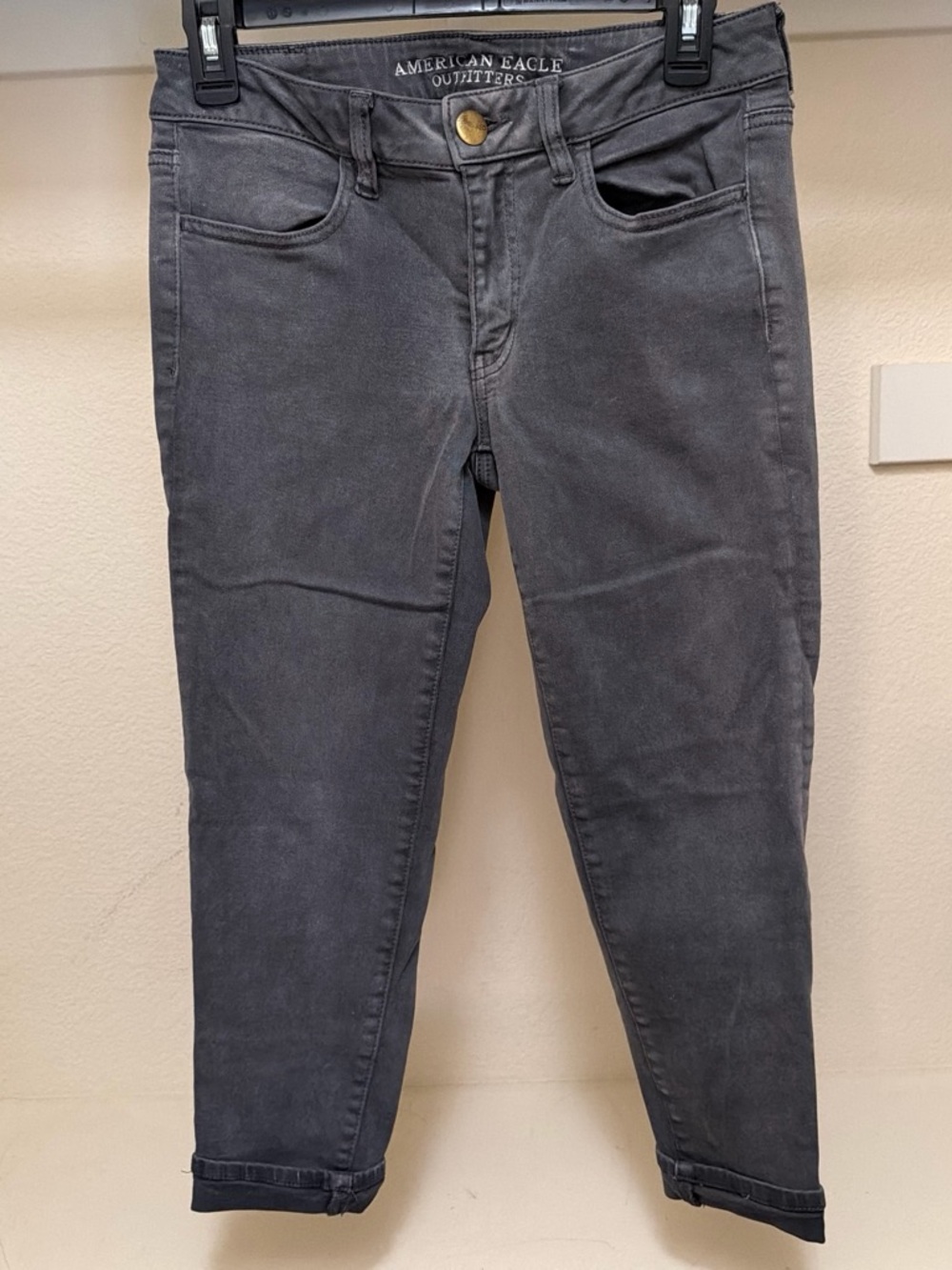 American Eagle Gray High‎ Rise Crop Jegging